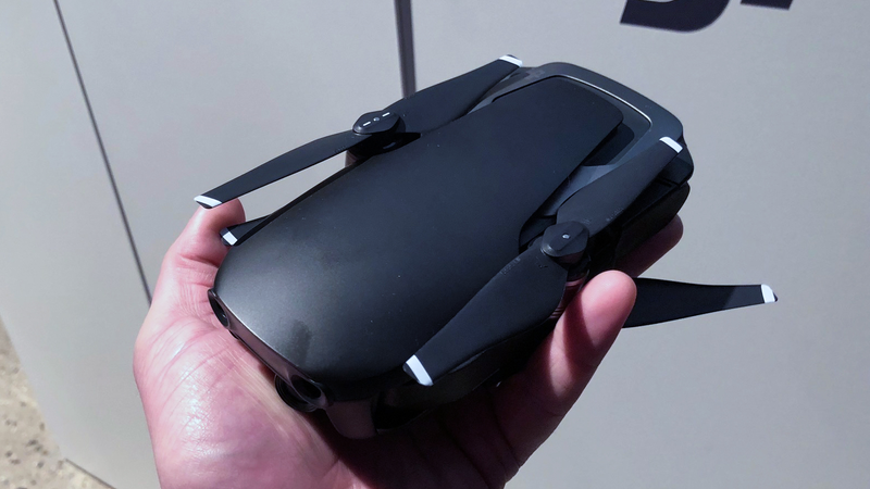 Illustration for article titled DJI's New Mavic Air Is So Small It Fits in a Jacket Pocket